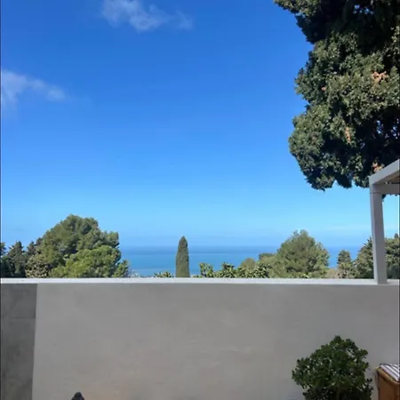 Dream On The Blue House * Valderice